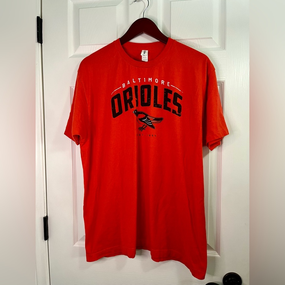 Men’s Baltimore Orioles shirt